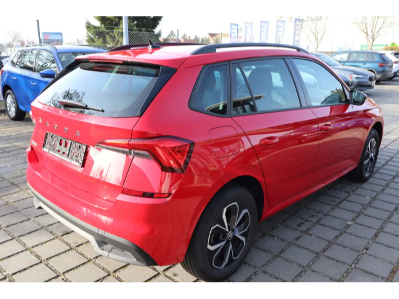 Skoda Kamiq 1.5 TSI Selection — Vehicle gallery 2