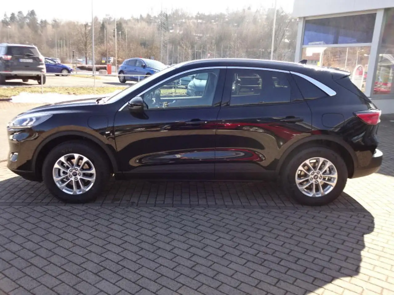 Ford Kuga Plug-In Hybrid Titanium AHK+NAVI+LED+SHZG. VO+HI — معرض صور السيارة 3