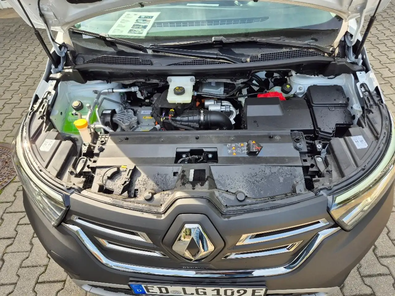 Renault Kangoo Advance L2 E-Tech Electric — Galería del vehículo 18