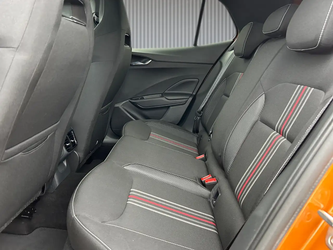 Skoda Fabia Monte Carlo adapt.Temp.*Android/Apple*LED*SHZ — معرض صور السيارة 10