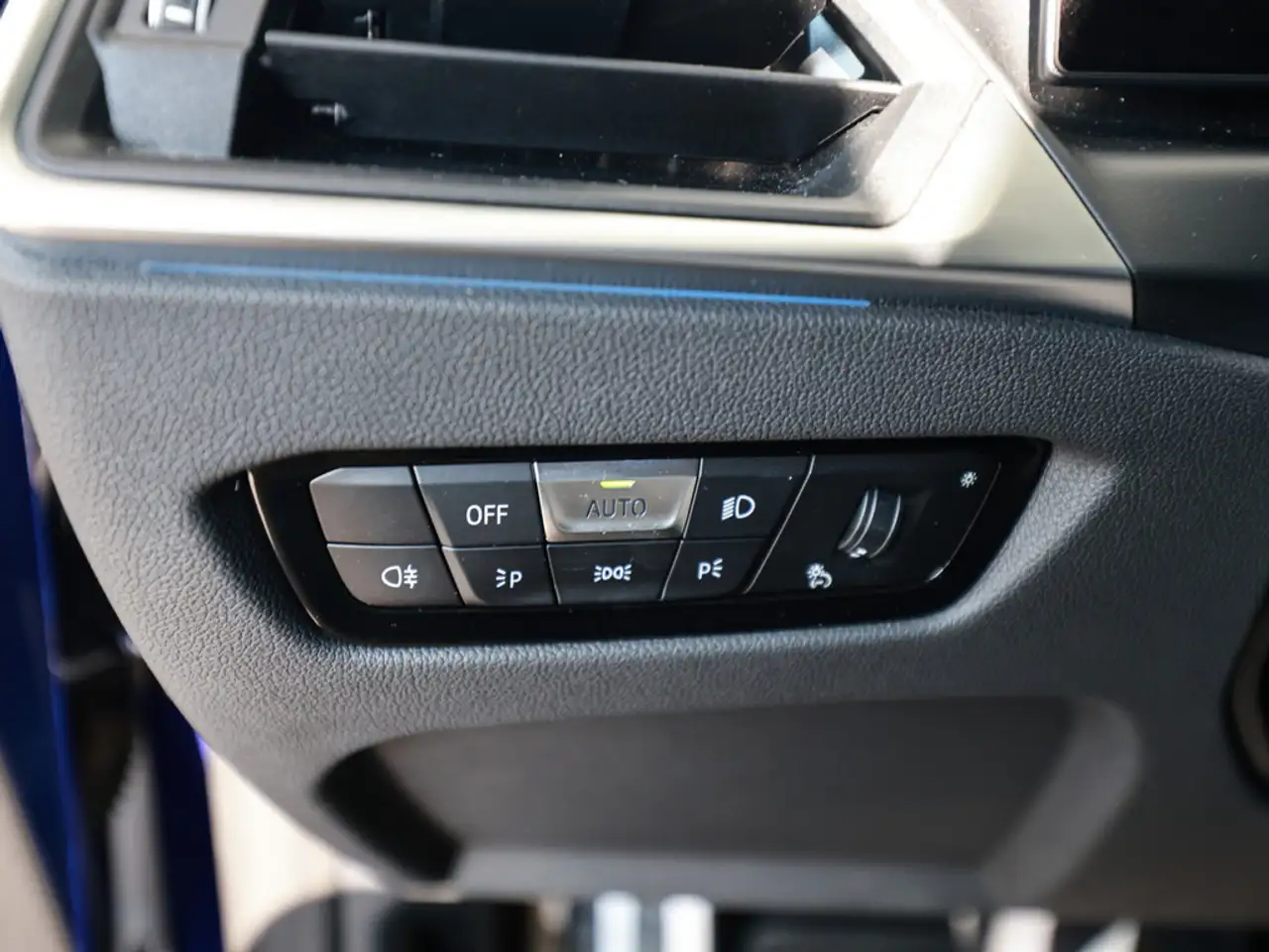 BMW i4 Gran Coupe 35 eDrive M-Sport AHK LED ACC — معرض صور السيارة 29