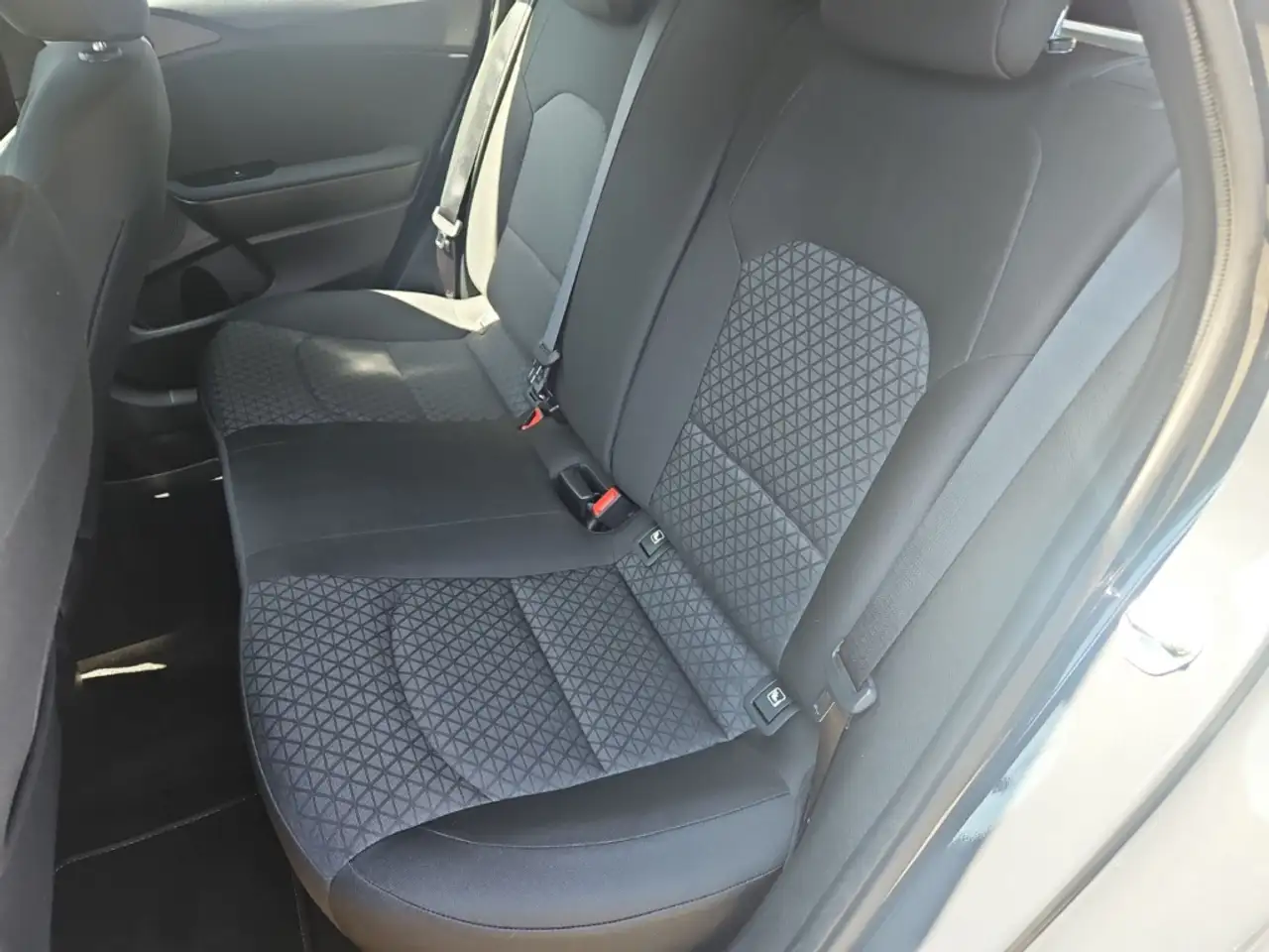 Kia Ceed / cee'd Sportswagon Attract, Android-Auto, Blutotooth — Vehicle gallery 9