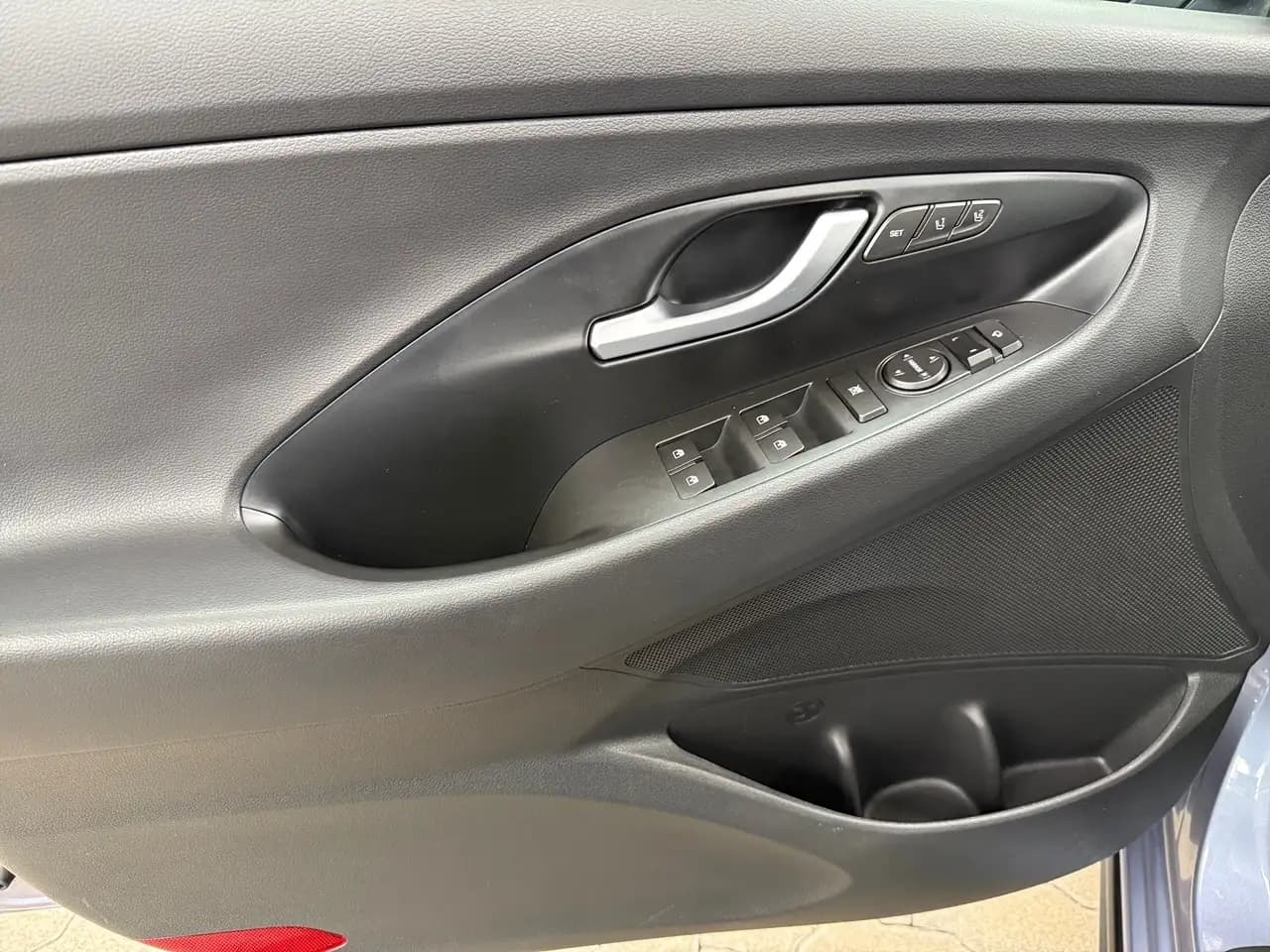 Hyundai i30 Kombi 1.5 T-GDI 48V-Hybrid DCT N Line *PANO* — معرض صور السيارة 10
