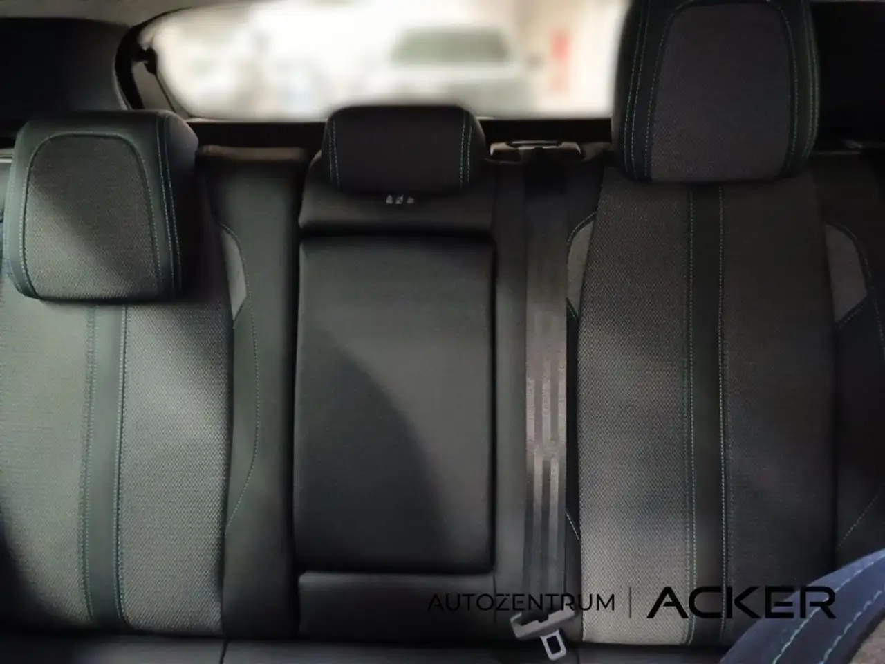 Peugeot 308 Allure 1.2 PureTech 130 RFK/KomfortPak -44%* — Galería del vehículo 12