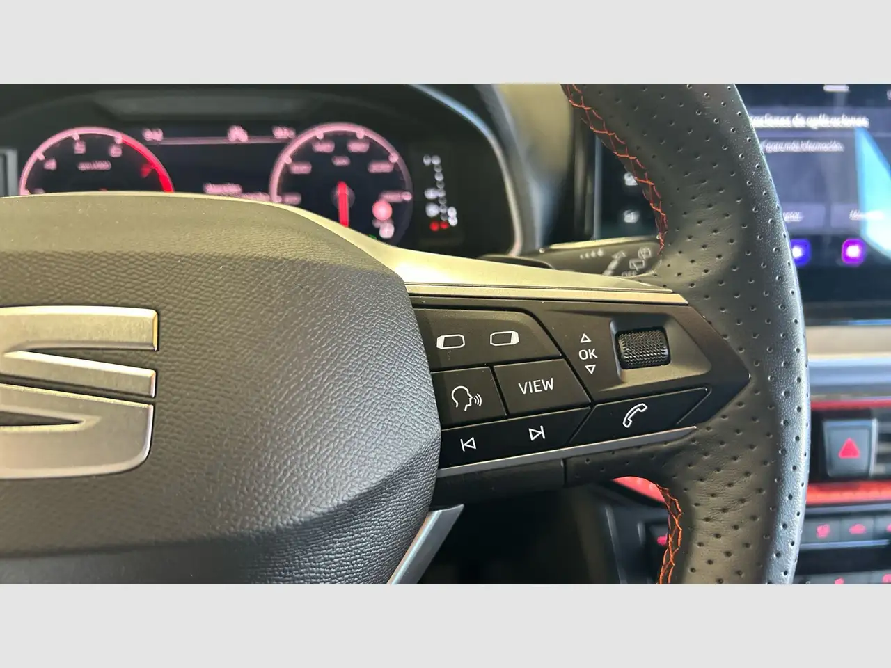 SEAT Ibiza 1.5 TSI 110kW DSG FR 40 Aniversario — Vehicle gallery 16