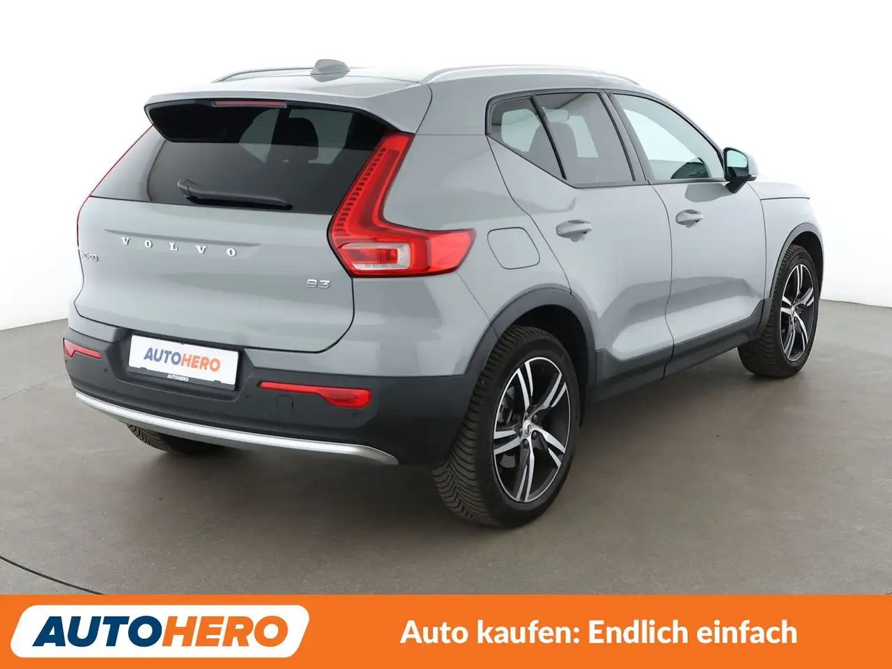 Volvo XC40 2.0 B3 Mild-Hybrid Core 2WD Aut.*LED*NAVI*TEMPO* — Galería del vehículo 6