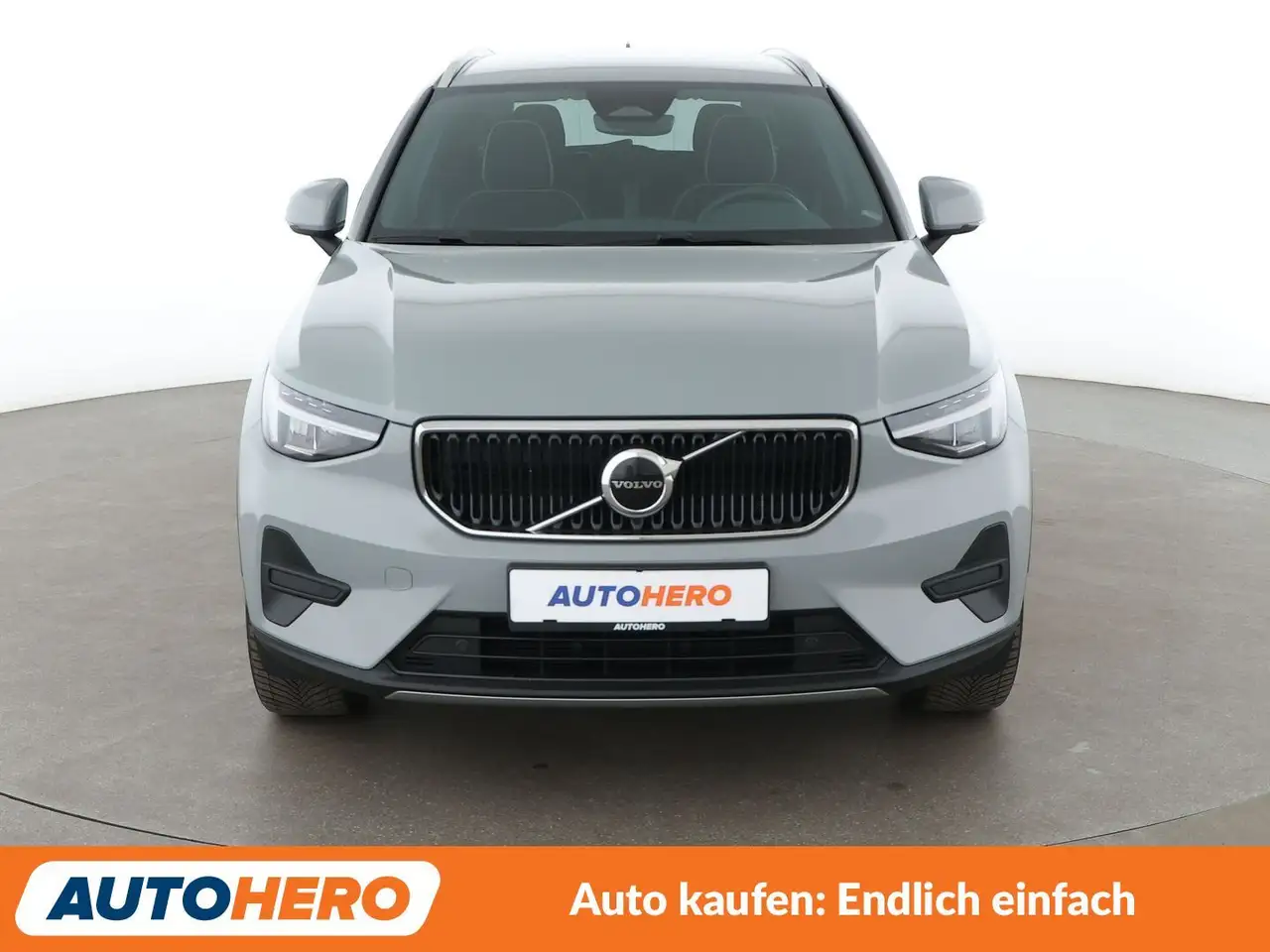 Volvo XC40 2.0 B3 Mild-Hybrid Core 2WD Aut.*LED*NAVI*TEMPO* — Galería del vehículo 9
