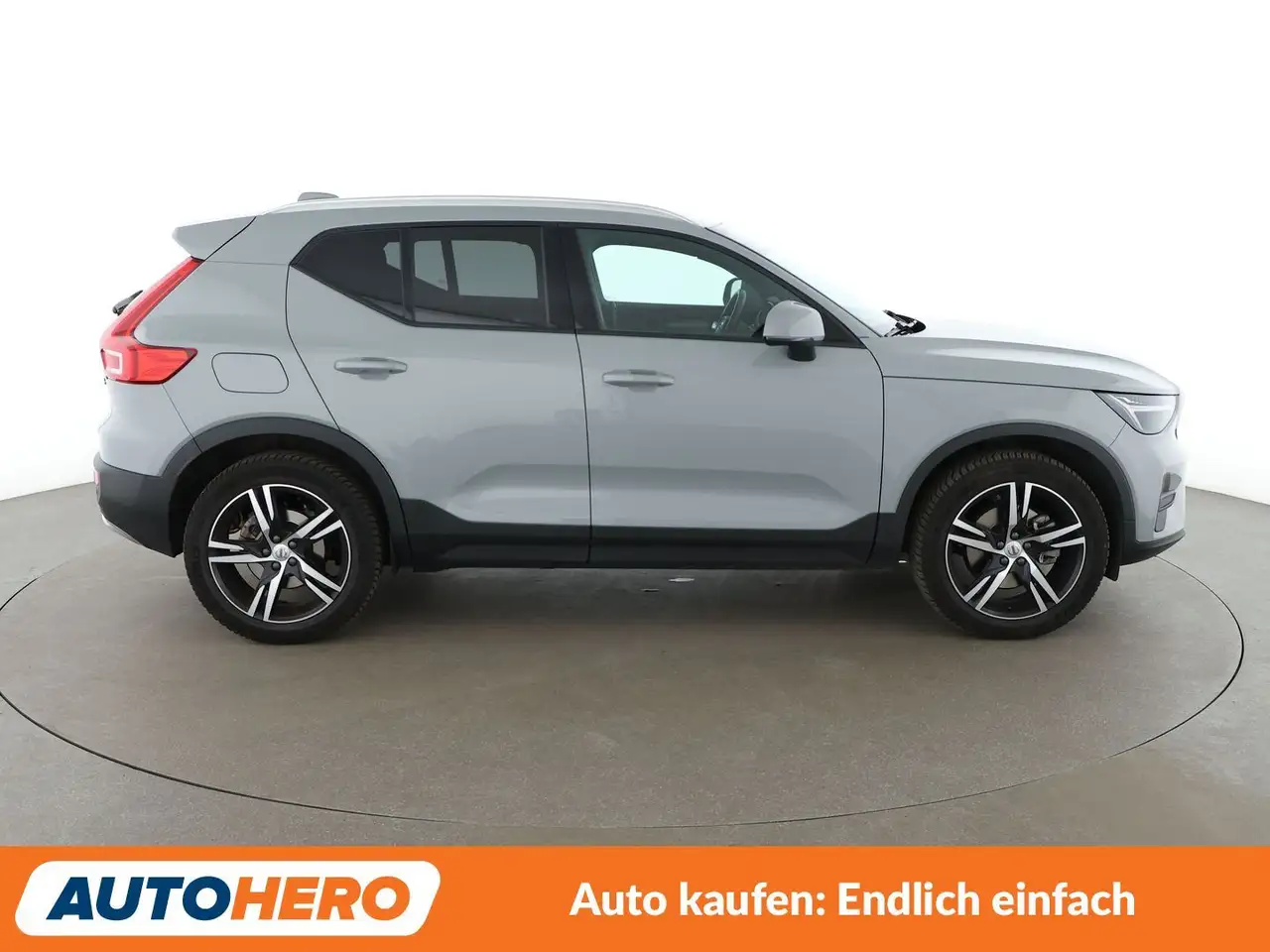 Volvo XC40 2.0 B3 Mild-Hybrid Core 2WD Aut.*LED*NAVI*TEMPO* — Galería del vehículo 7