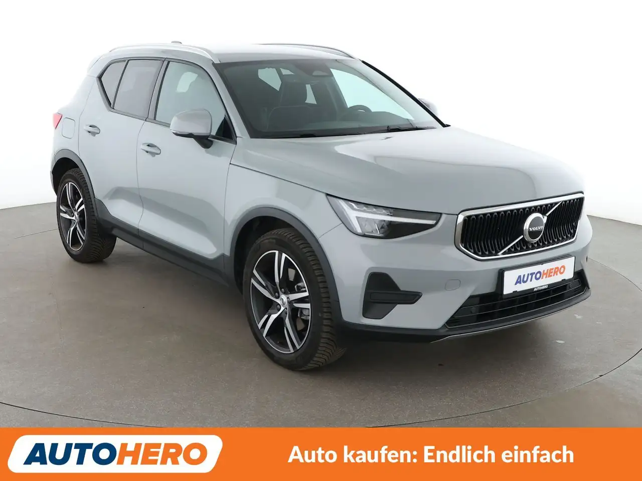 Volvo XC40 2.0 B3 Mild-Hybrid Core 2WD Aut.*LED*NAVI*TEMPO* — Galería del vehículo 8
