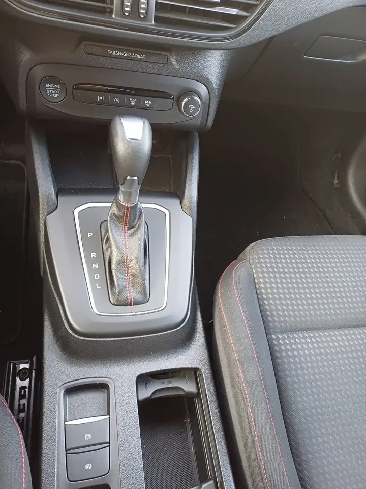 Ford Focus ST-Line — Galería del vehículo 11