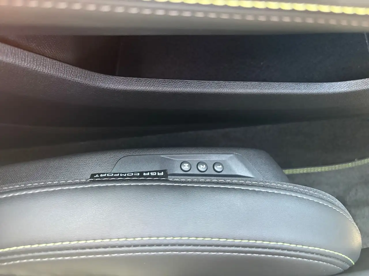 Peugeot 308 1.2 PureTech 130 GT ACC KeyLess LED Navi PDC — Vehicle gallery 7