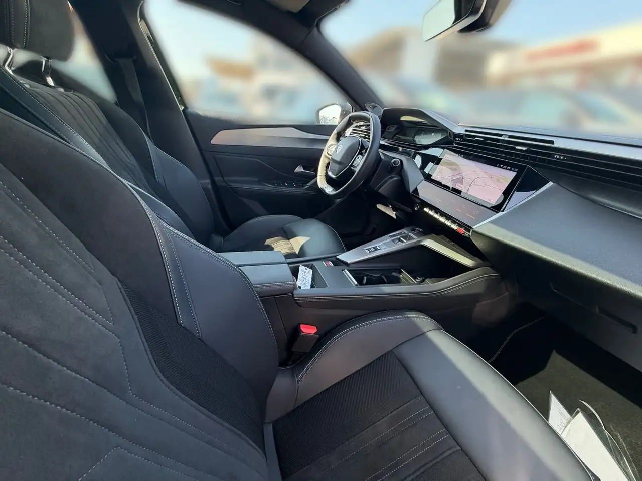 Peugeot 308 1.2 PureTech 130 GT ACC KeyLess LED Navi PDC — Vehicle gallery 14