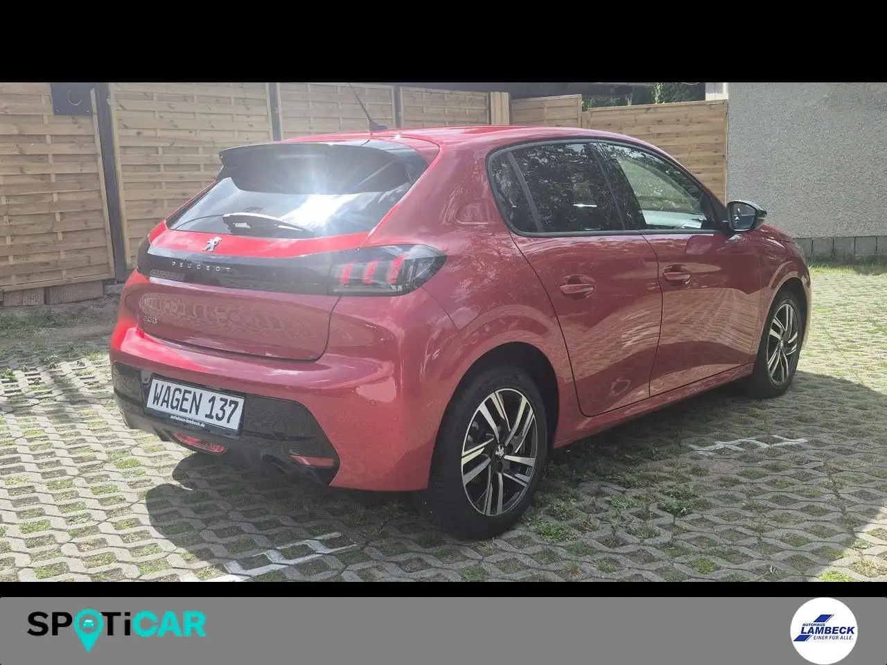 Peugeot 208 Allure 1.2 PureTech 100 LED+KlimaA+LM+PDC — Galerie du véhicule 3