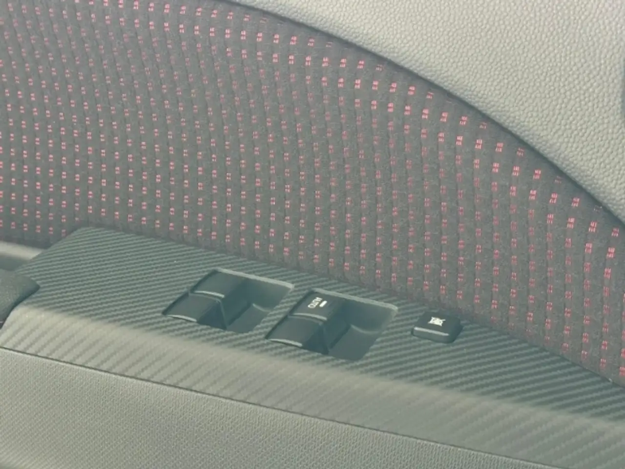 Mitsubishi Space Star Select+ 1,2 l MIVEC CVT AS&G — Galerie du véhicule 22
