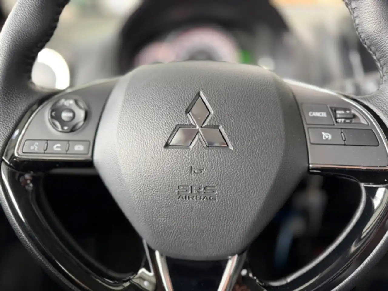Mitsubishi Space Star Select+ 1,2 l MIVEC CVT AS&G — Galerie du véhicule 13