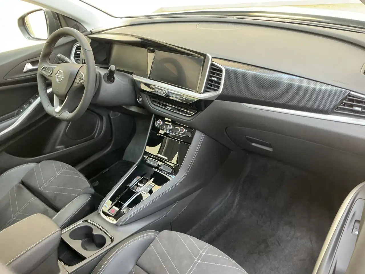 Opel Grandland 1.2 360°Kamera,Navi,Lenk+Sitzhzg,Keyless — معرض صور السيارة 11