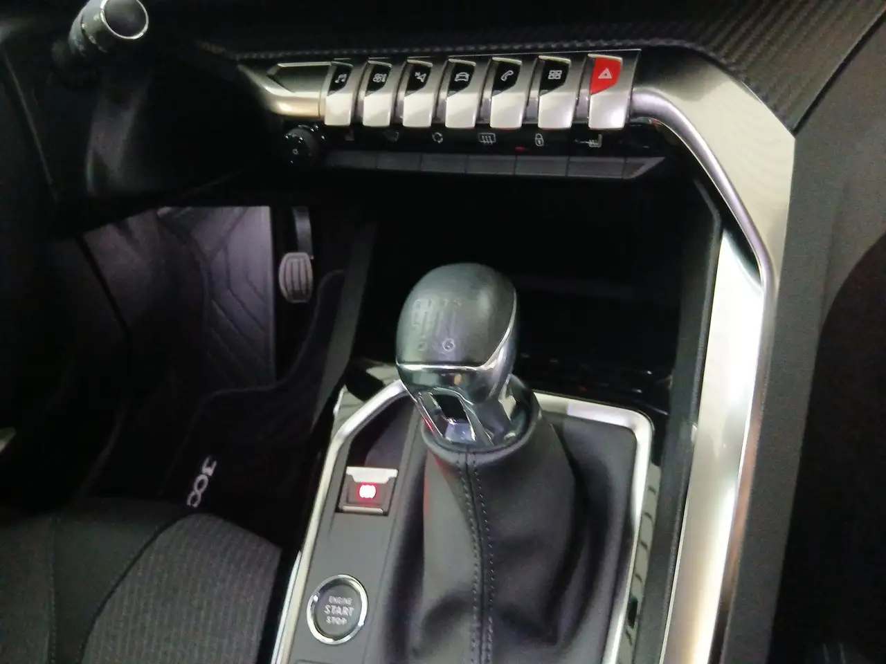 Peugeot 3008 1.2 12V e-THP / PureTech — Galerie du véhicule 17