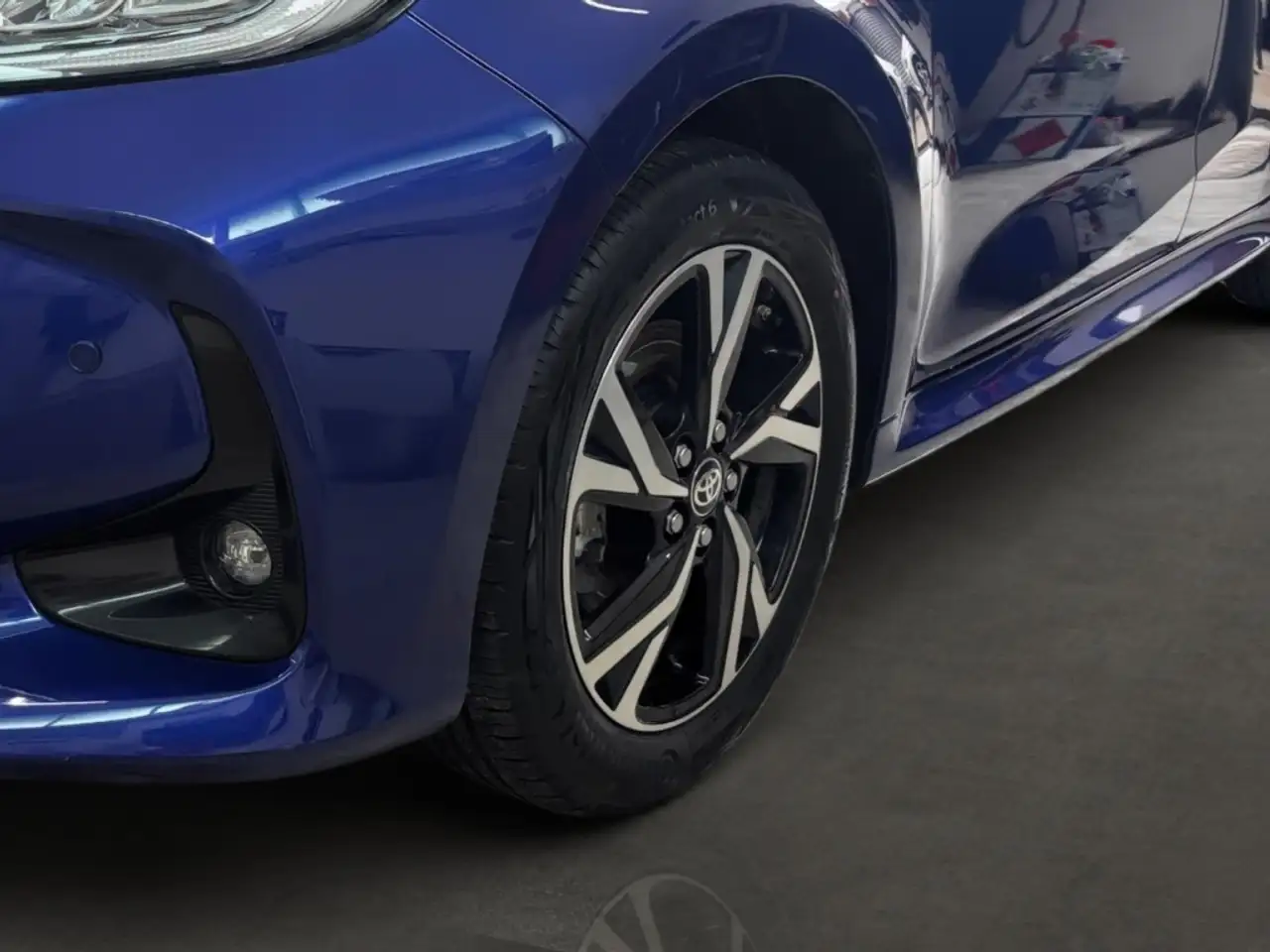 Toyota Yaris Hybrid Team Deutschland/Kamera/Navi/ — معرض صور السيارة 6
