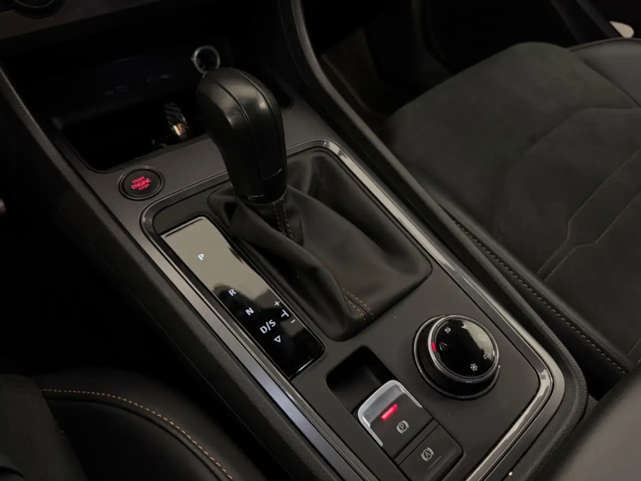 CUPRA Ateca 2.0 TSI VZ 300 DSG 4Drive — معرض صور السيارة 22
