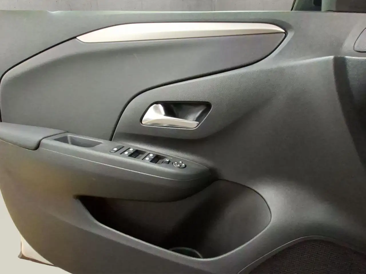 Opel Corsa F 1.2 Edition, Totwinkelassist., Sitz-und — Galería del vehículo 12