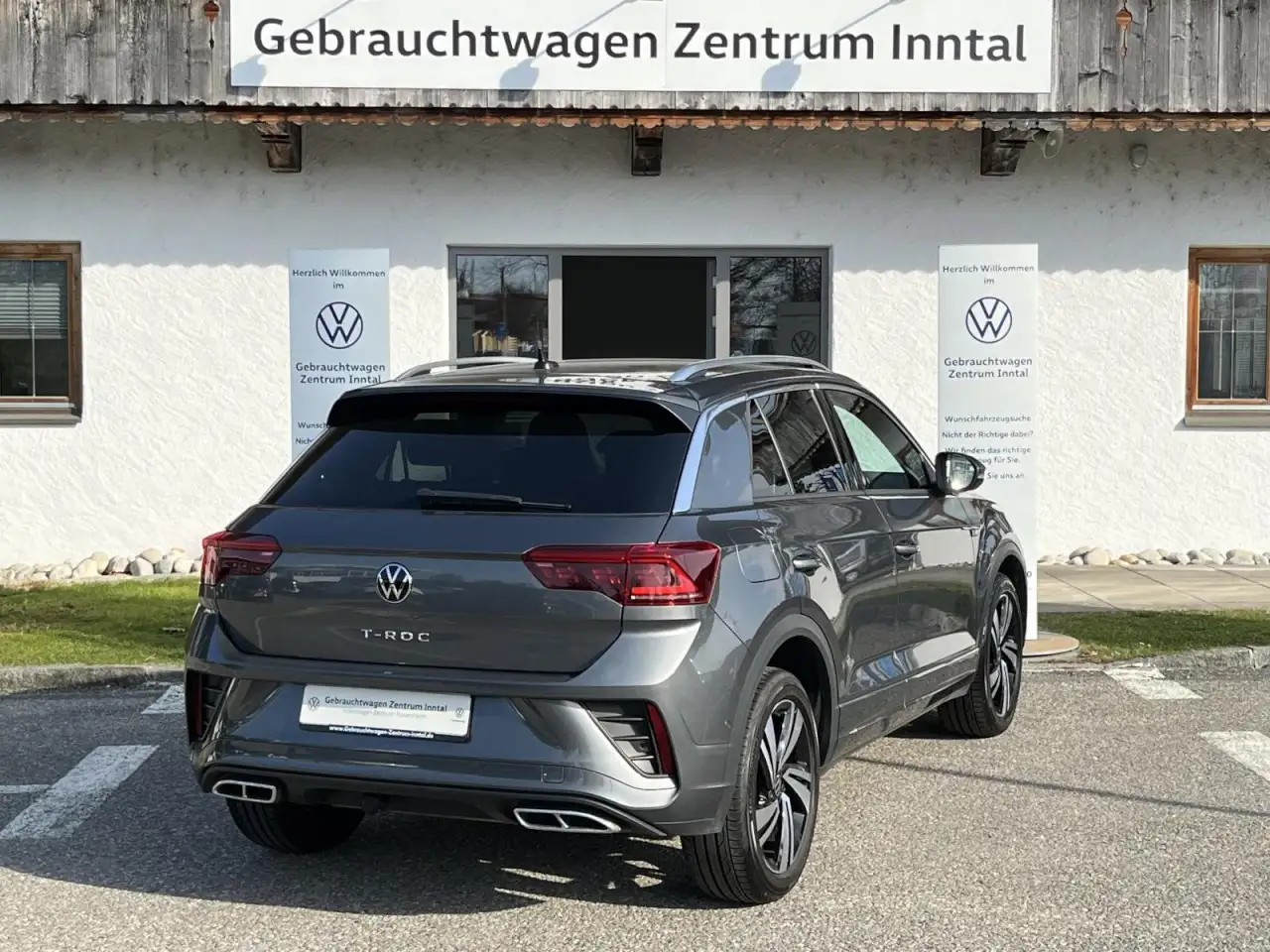 Volkswagen T-Roc 1,5 TSI DSG R-Line (AHK+Navi) Klima Navi — Galería del vehículo 4