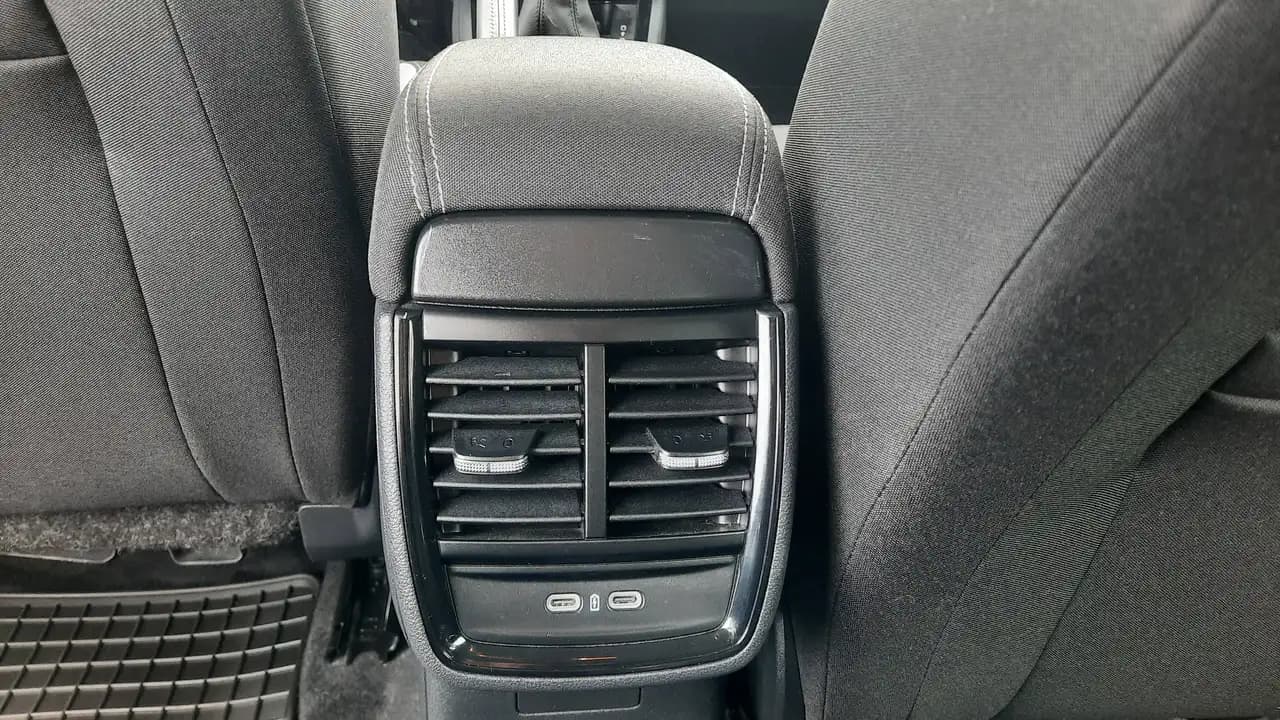 Skoda Kamiq Selection *EINPARKHILFE/TOP GEPFLEGT* — معرض صور السيارة 15