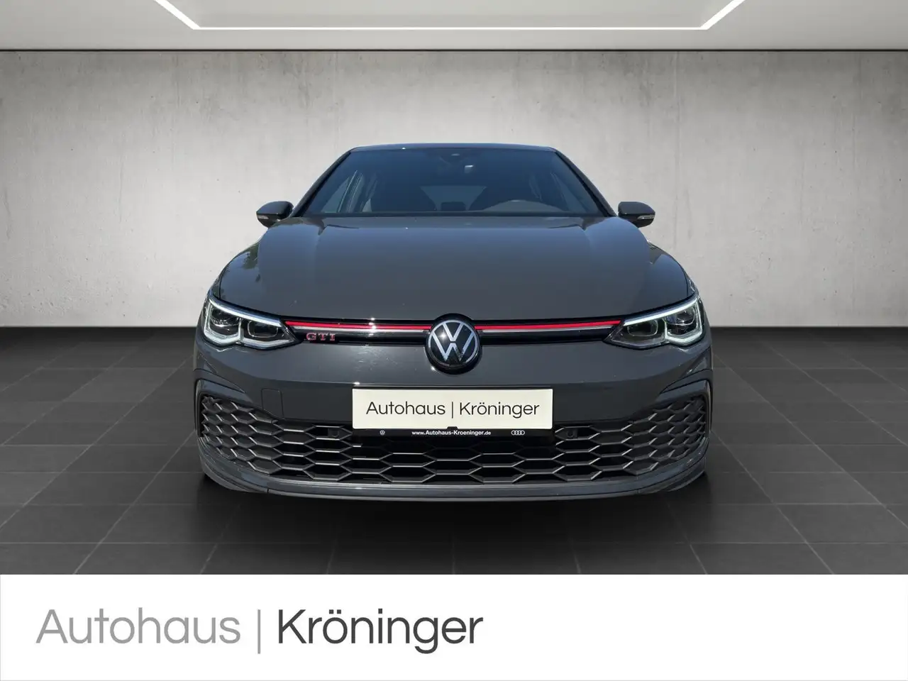 Volkswagen Golf VIII GTI 2.0 TSI LED Lane *245 PS* — Vehicle gallery 5