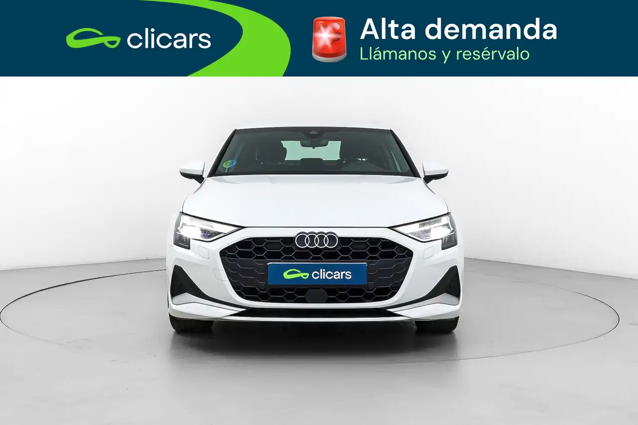 Audi A3 Sedán TFSI Advanced S tronic 85kW — Vehicle gallery 2