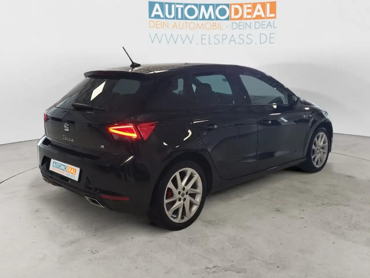 SEAT Ibiza FR NAV LED DIG-DISPLAY SITZ.HZG TEMPOMAT APPLE/AND — Galería del vehículo 5
