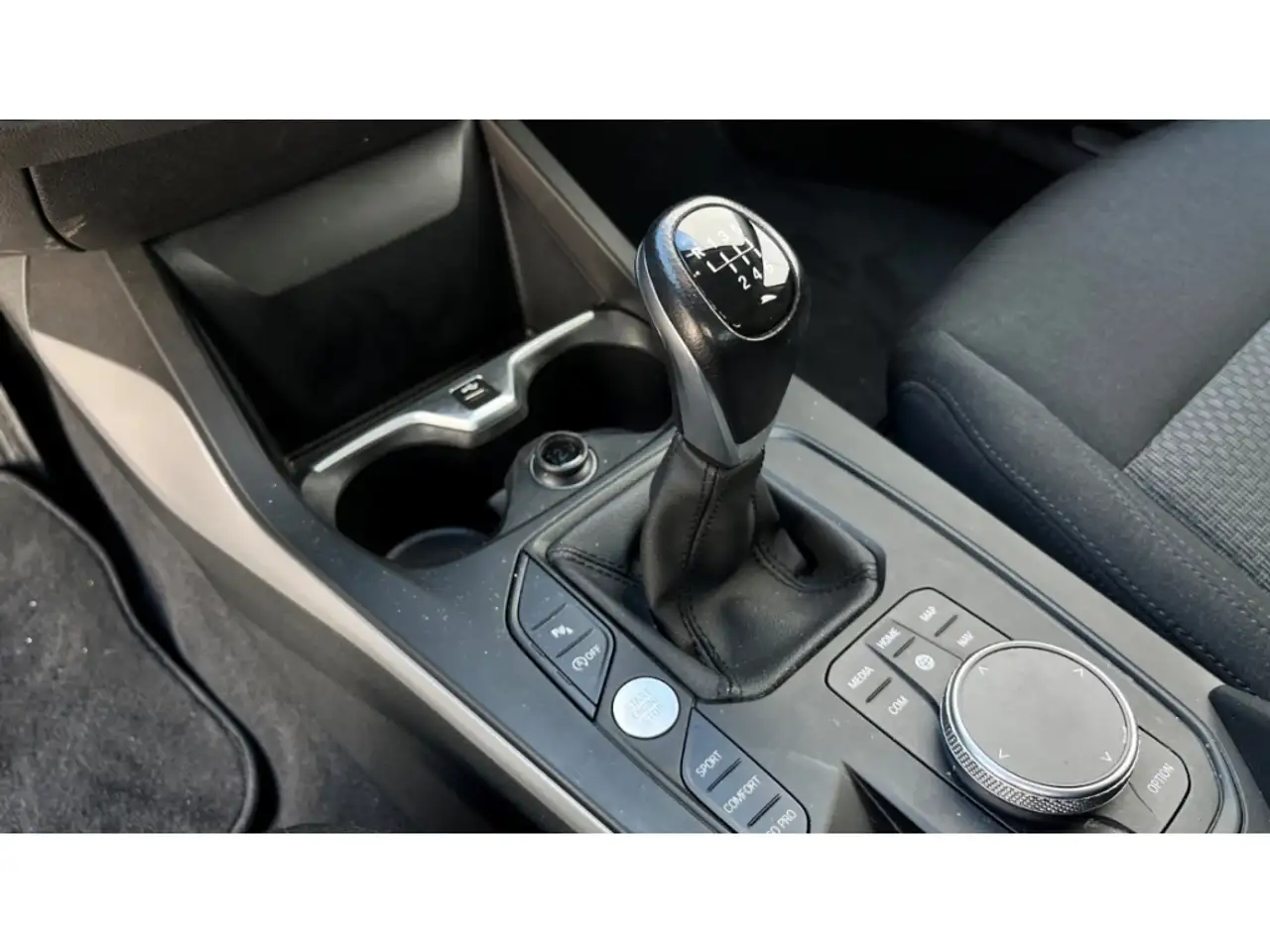 BMW 116 i Navi SHZ Tempomat LED LCProf ActiveG+ — معرض صور السيارة 10