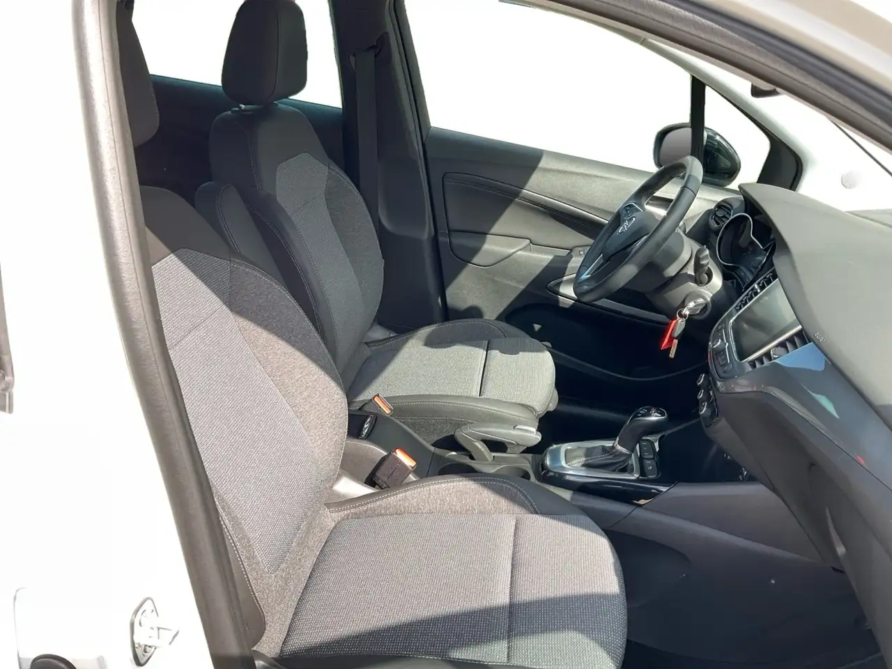 Opel Crossland 1.2 Turbo NUR 18938 KILOMETER+GARANTIE — معرض صور السيارة 17
