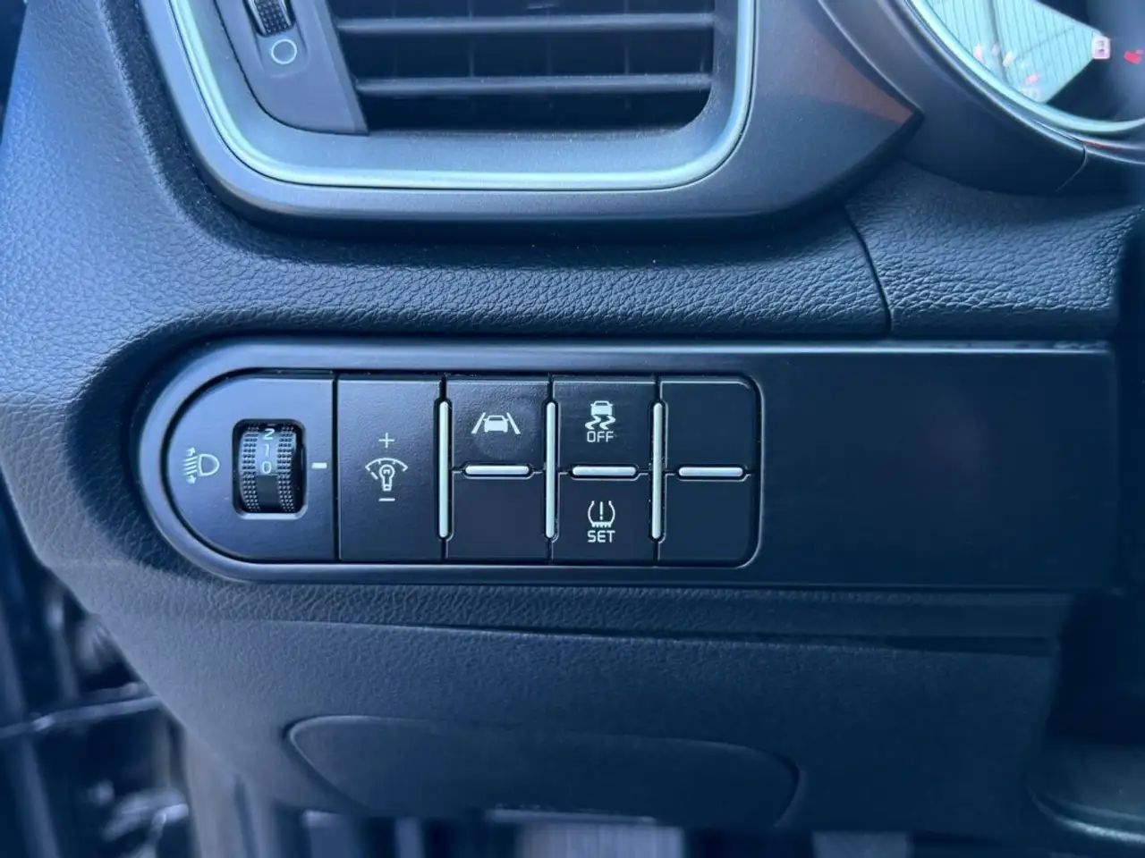 Kia XCeed 1.0 T-GDi Tech — Galerie du véhicule 23