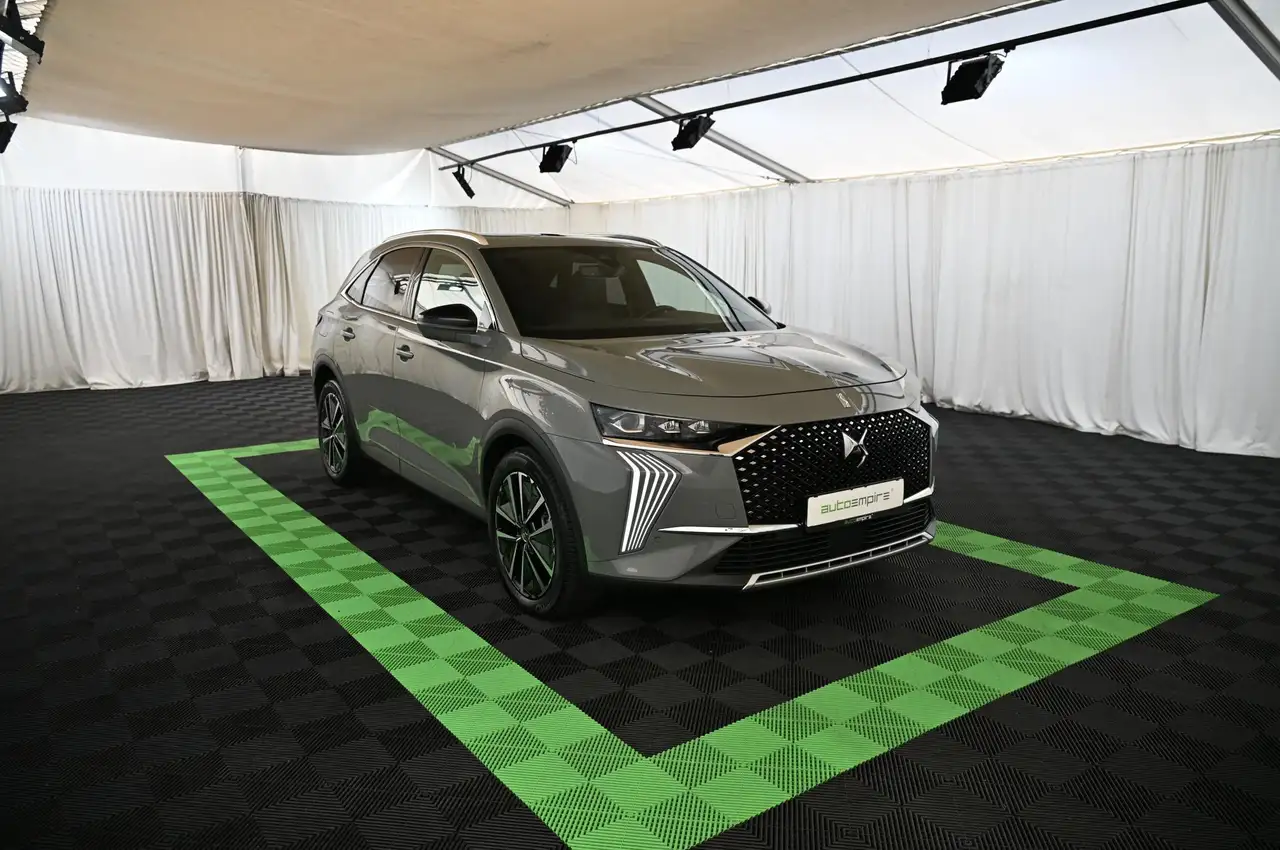 DS Automobiles DS 7 Crossback 1.6 E-TENSE 225 Rivoli NEW 58.000 EUR — Galería del vehículo 4