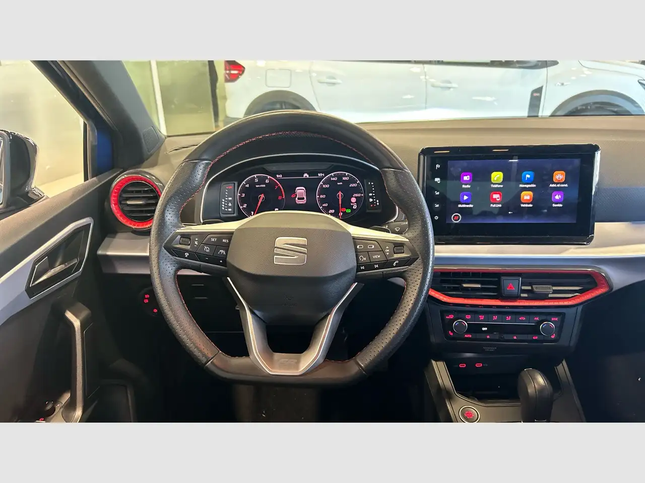 SEAT Ibiza 1.5 TSI 110kW DSG FR 40 Aniversario — معرض صور السيارة 25