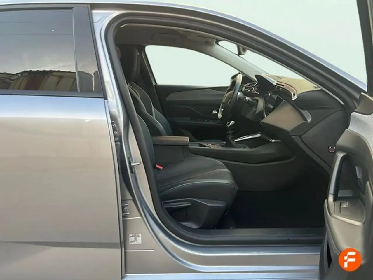 Peugeot 308 1.2 PureTech S&S Allure 130 — Galerie du véhicule 24