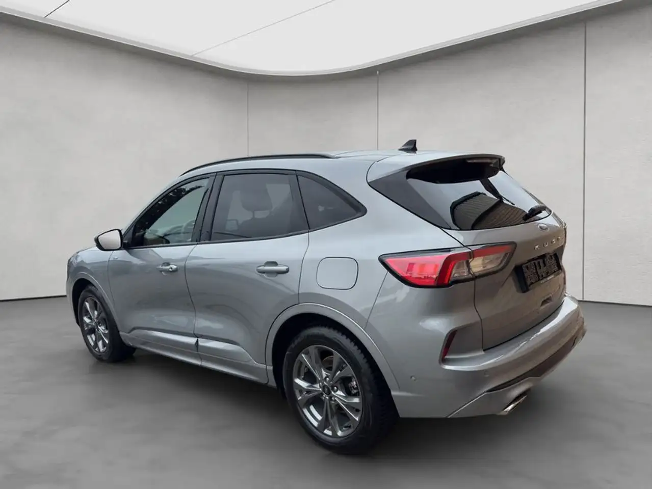 Ford Kuga 1.5 EcoBoost ST-LINE X — Vehicle gallery 3