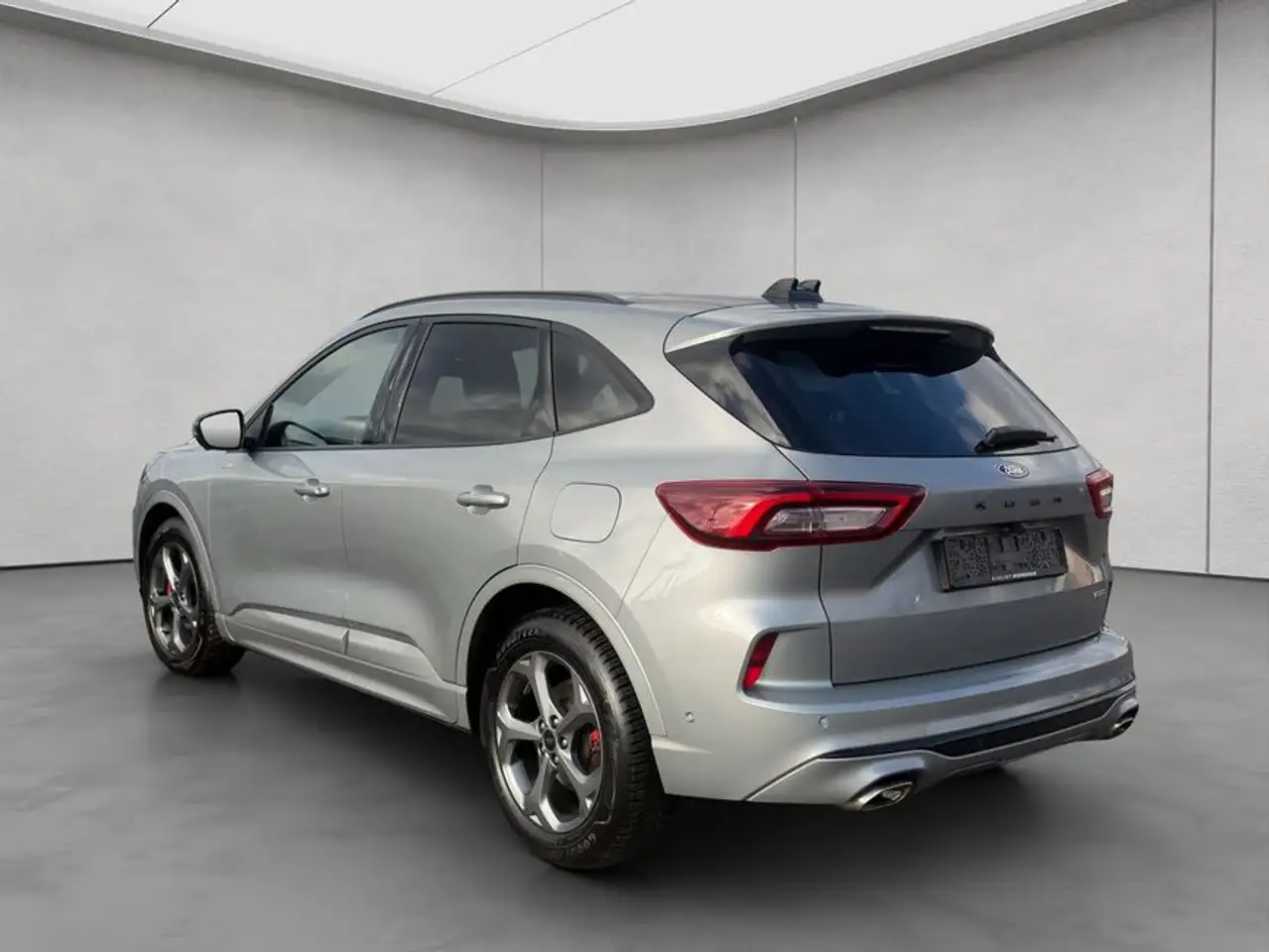 Ford Kuga 2.5 Duratec FHEV ST-LINE X — Galería del vehículo 3