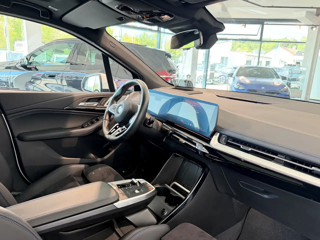 BMW 218 i MSport M Sportpaket Head-Up HK HiFi DAB — معرض صور السيارة 24