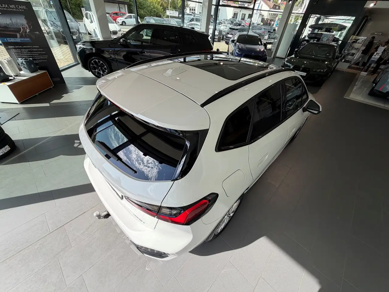 BMW 218 i MSport M Sportpaket Head-Up HK HiFi DAB — معرض صور السيارة 26