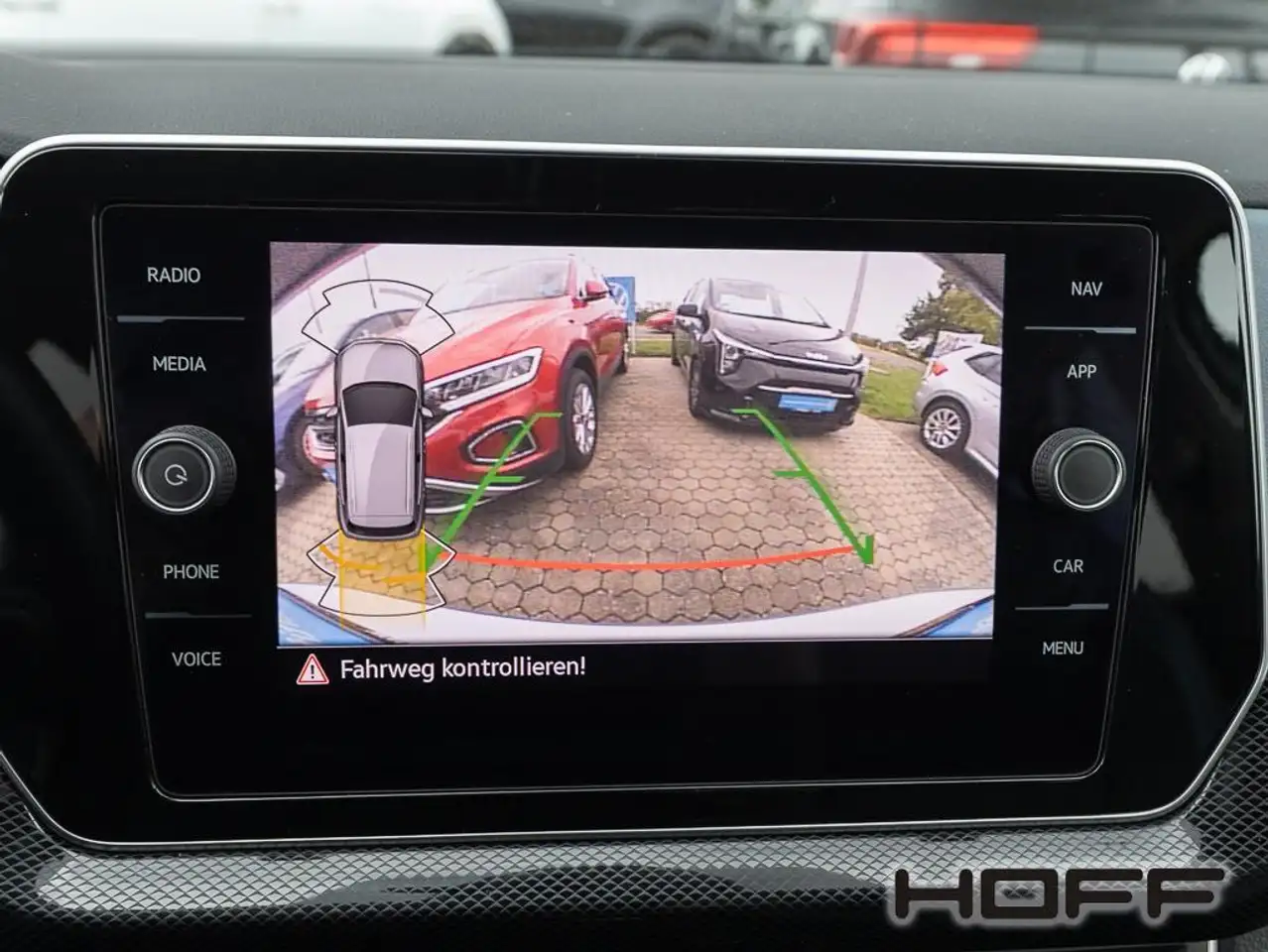 Volkswagen T-Cross 1.0 TSI DSG Style KAMERA AHK NAVI LED — Galería del vehículo 8