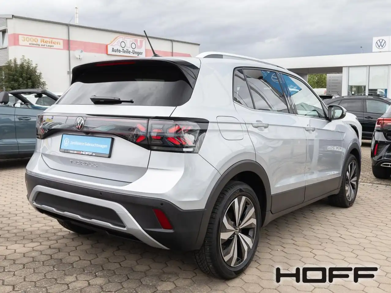 Volkswagen T-Cross 1.0 TSI DSG Style KAMERA AHK NAVI LED — Galería del vehículo 2
