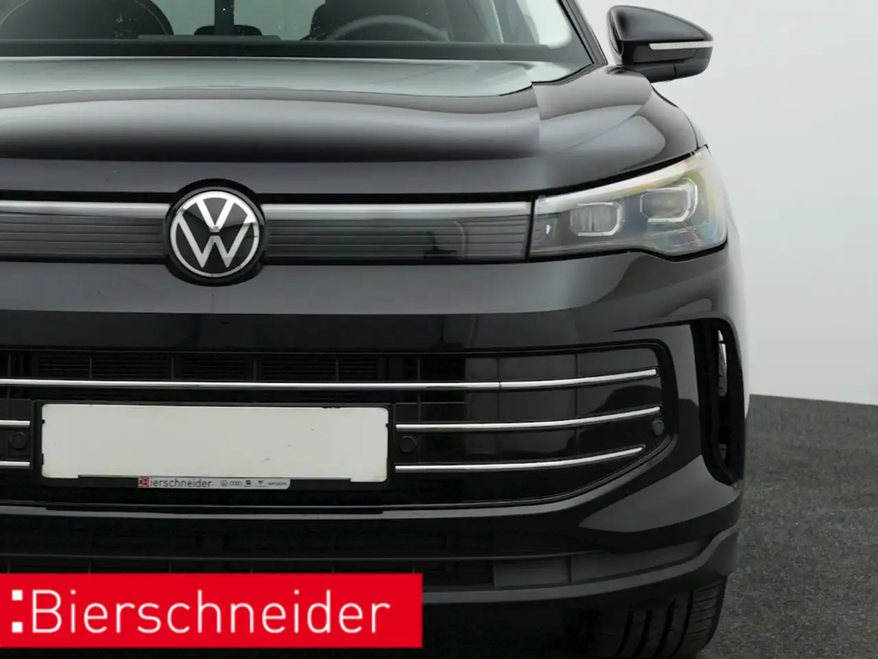 Volkswagen Tiguan 1.5 eTSI DSG Elegance AHK PANO NAVI ALU19 — Galerie du véhicule 21