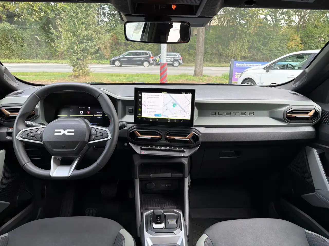 Dacia Duster E-TECH Full Hybrid 140 Extreme — Vehicle gallery 8