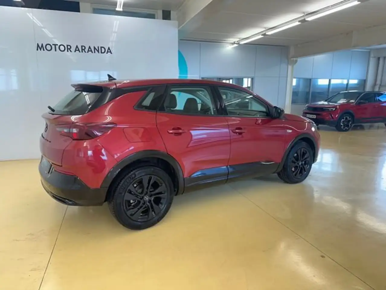 Opel Grandland GS 1.2T 130 CV — Galería del vehículo 2