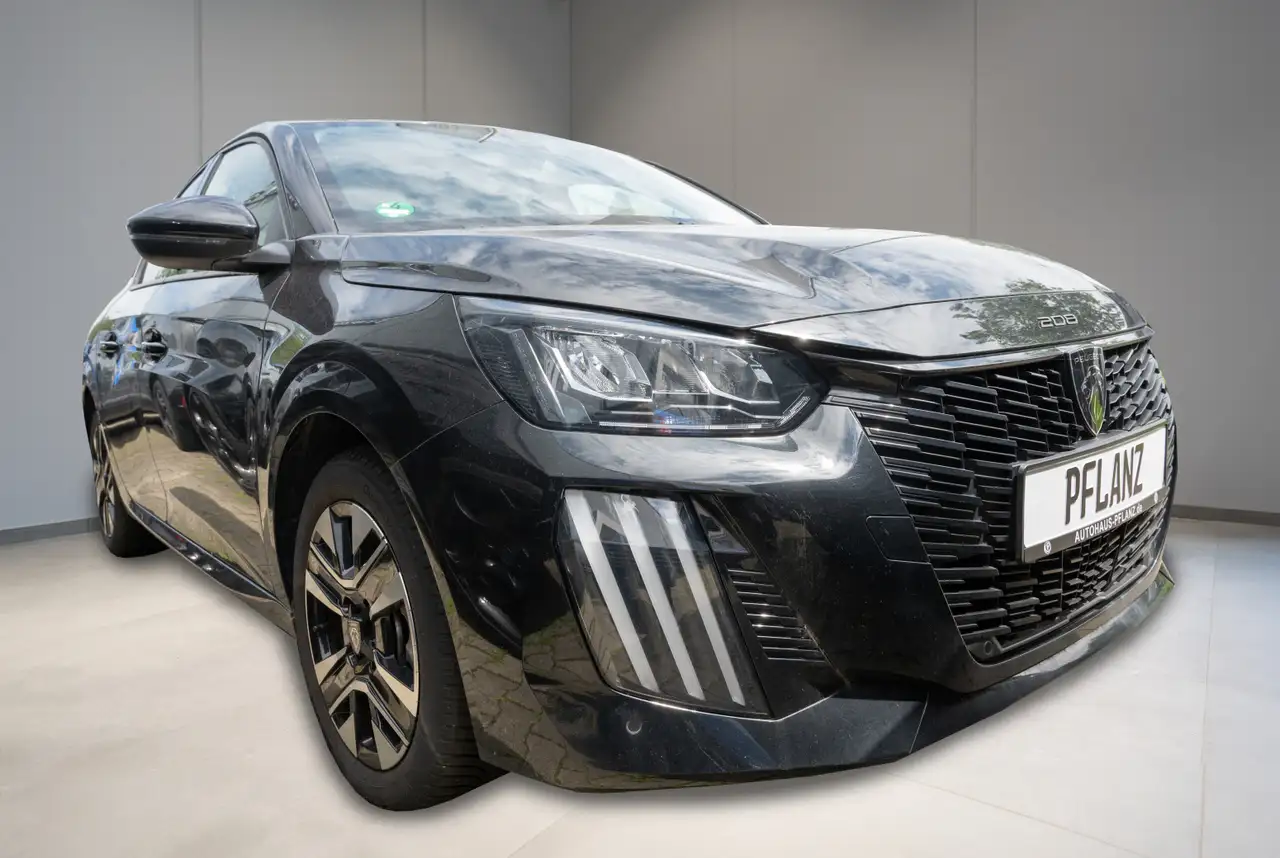 Peugeot 208 Allure 1.2 PureTech 100 *MIRRORSCREEN*SHZ*KOMFORT-PAKET* — Galerie du véhicule 2
