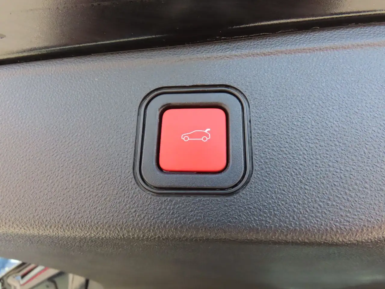 Jeep Avenger 1.2 GSE T3 GDI Klimaauto. CarPlay PDC — Galerie du véhicule 9