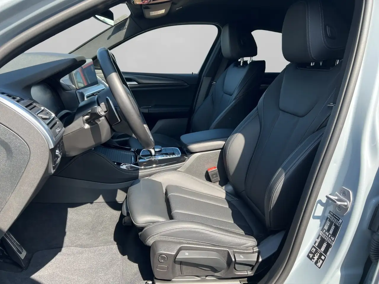 BMW X4 xDrive20i M Sportpaket Adapt.LED ACC RFK — معرض صور السيارة 7