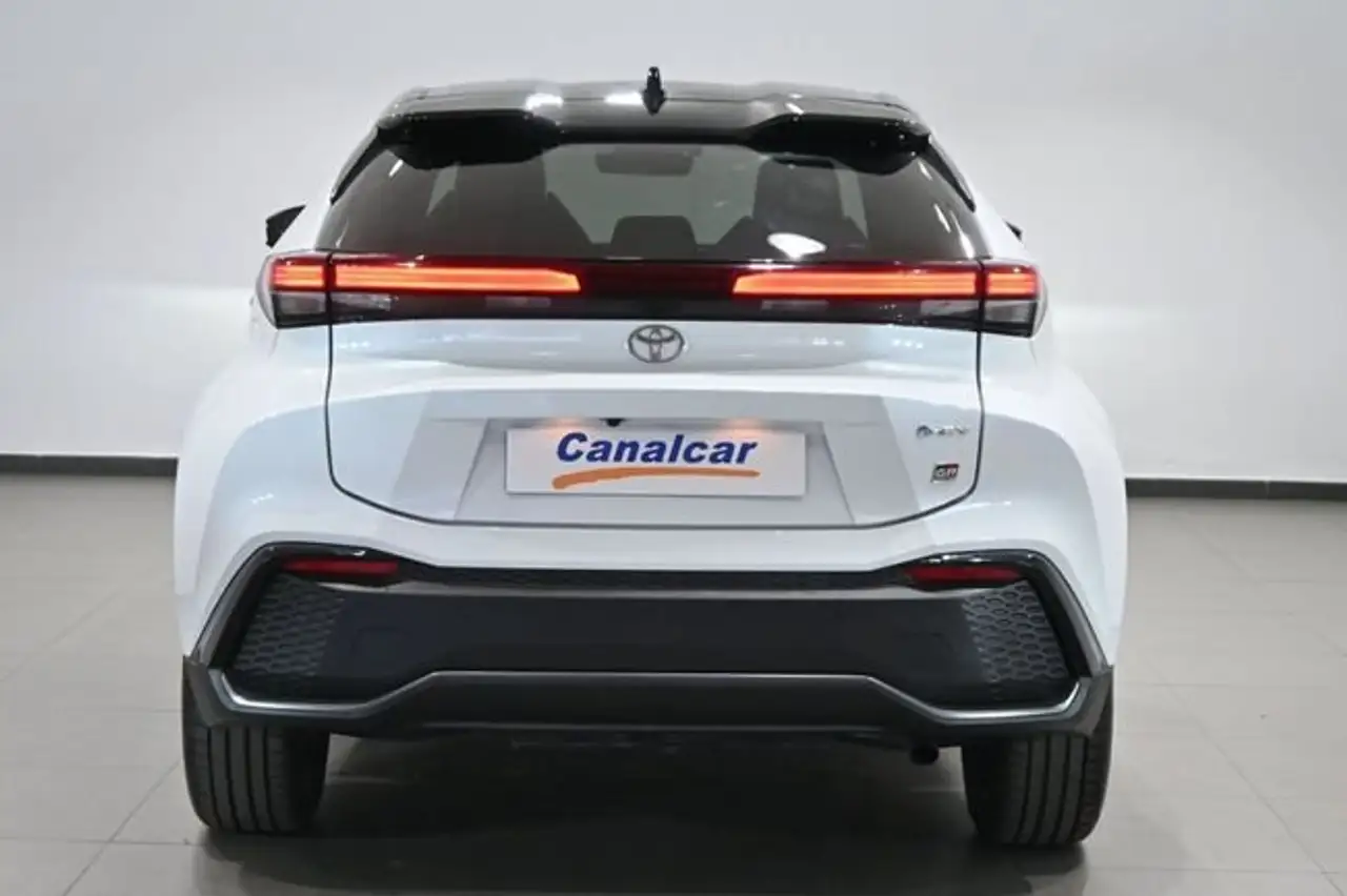 Toyota C-HR 200H GR Sport — Galerie du véhicule 5