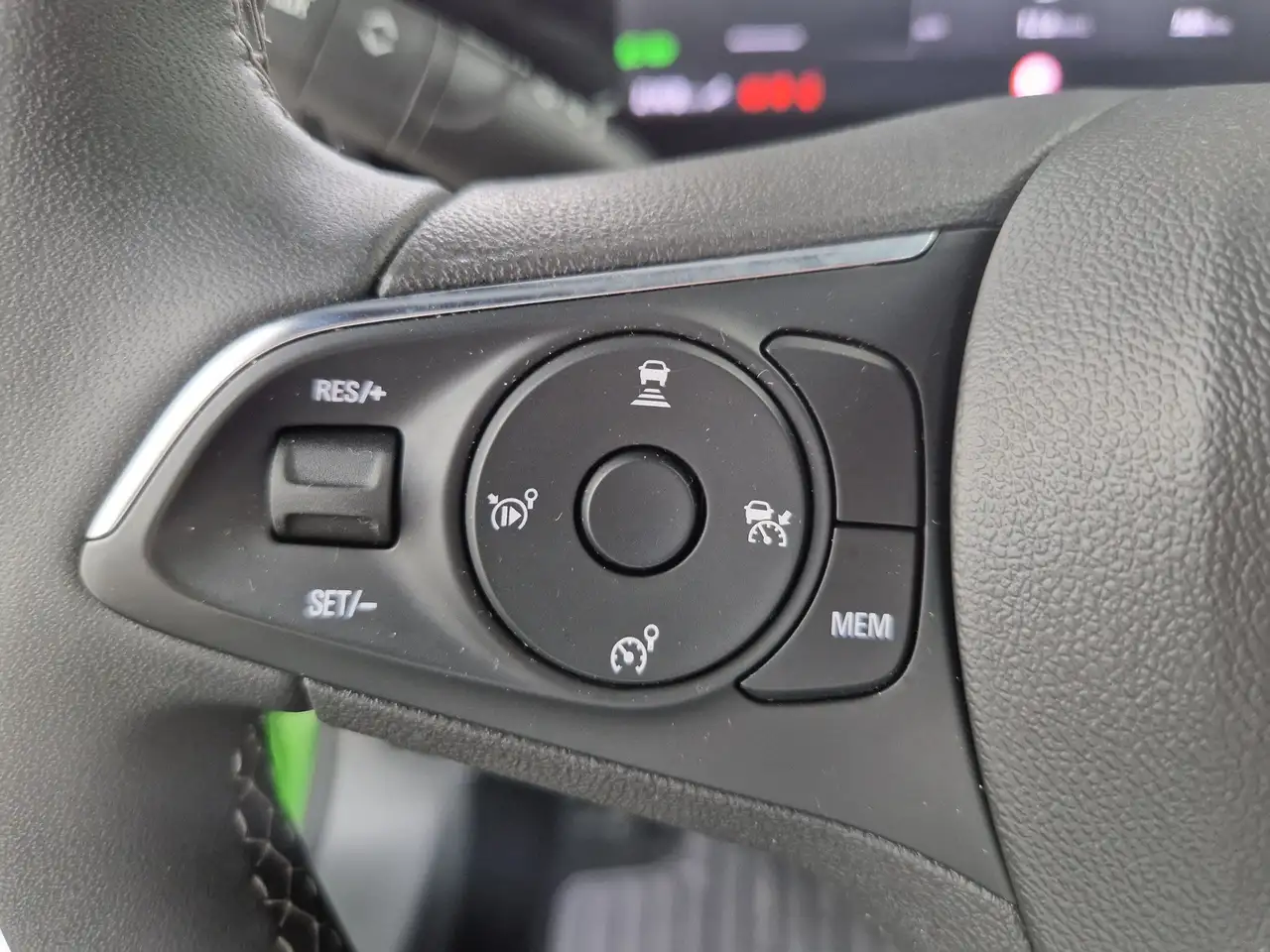 Opel Mokka 1.2 Turbo Ultimate Kamera SHZ — معرض صور السيارة 29