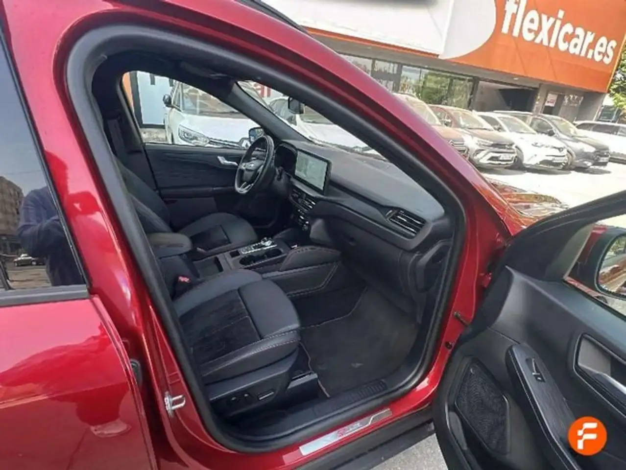 Ford Kuga 2.5 Duratec PHEV ST-Line 4x2 — معرض صور السيارة 23